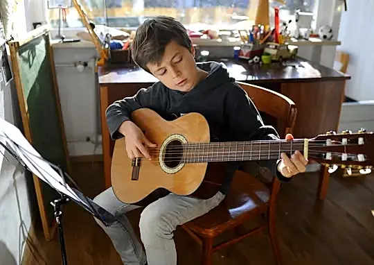 çocuk gitar kursu