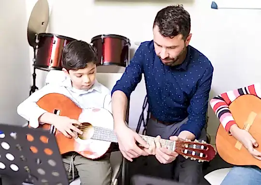 çocuklar için gitar kursu