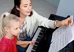 çocuklar için piyano kursu eğitmenleri