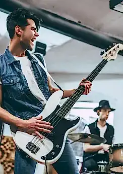 Muzik Kurslari 18